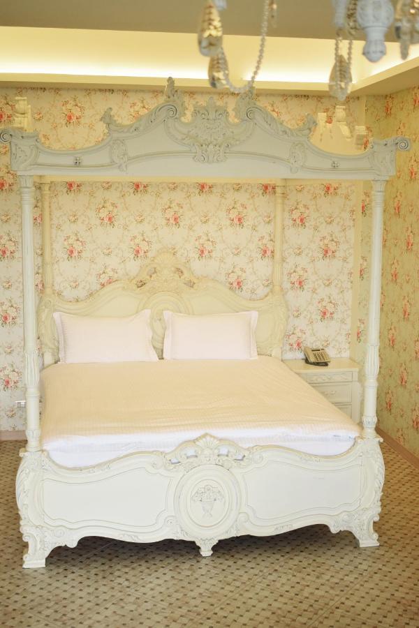 Bliss Bed And Breakfast Yuchi Exteriér fotografie